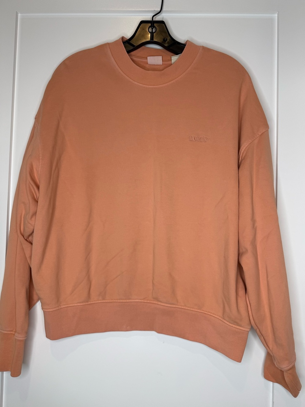Levi’s Crewneck Sweatshirt Peach Coral Size XS